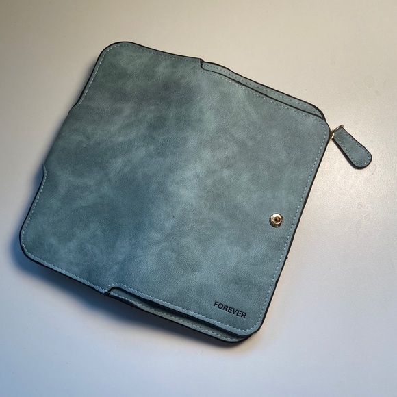🌵4/$20 Blue Suede Wallet NWOT - Picture 2 of 5